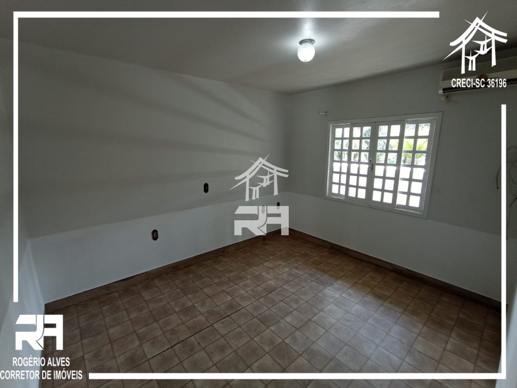 Aluga-se Sala Comercial + Casa – Semi Mobiliadas – Ponto Chic