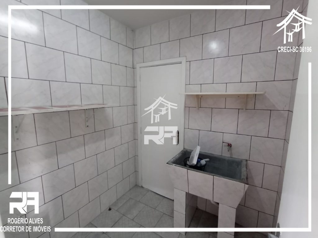 Aluga-se Sala Comercial + Casa – Semi Mobiliadas – Ponto Chic