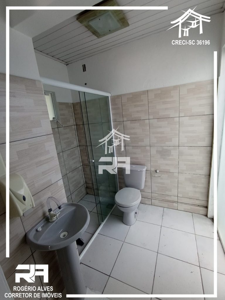 Aluga-se Sala Comercial + Casa – Semi Mobiliadas – Ponto Chic
