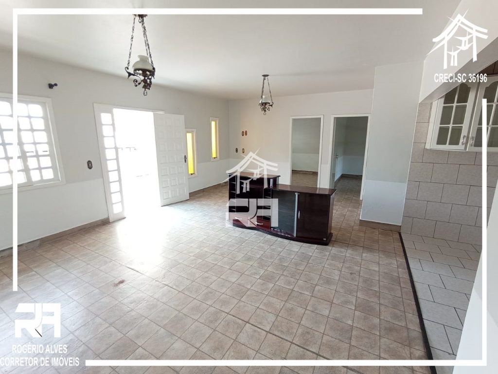 Aluga-se Sala Comercial + Casa – Semi Mobiliadas – Ponto Chic