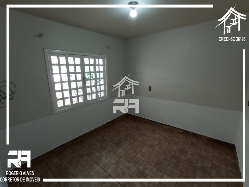 Aluga-se Sala Comercial + Casa – Semi Mobiliadas – Ponto Chic