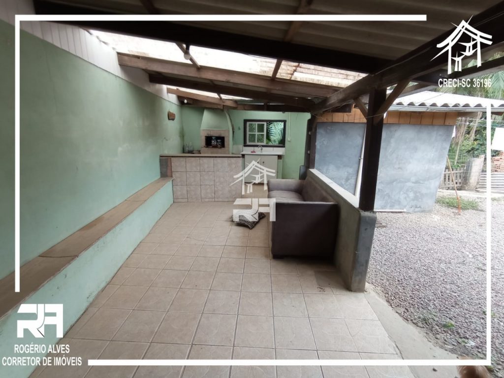 Aluga-se Casa Semi Mobiliada – Ribeirão Areado