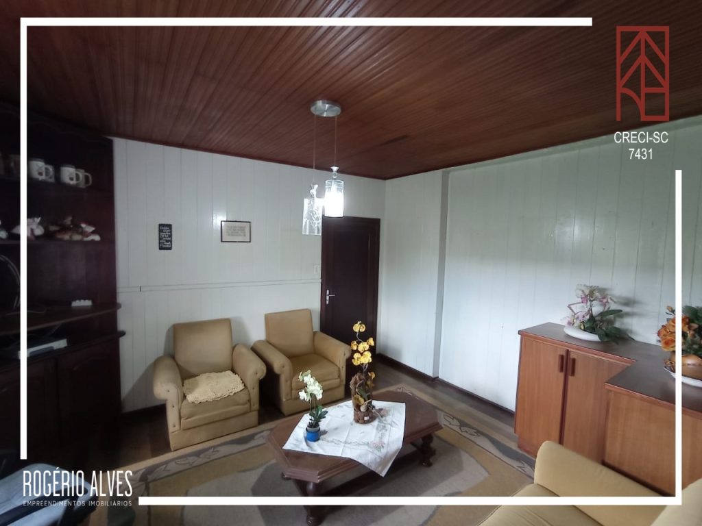 Aluga-se casa completa – fundos, toda mobiliada- Dalbérgia