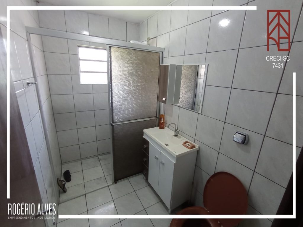 Aluga-se casa completa – fundos, toda mobiliada- Dalbérgia
