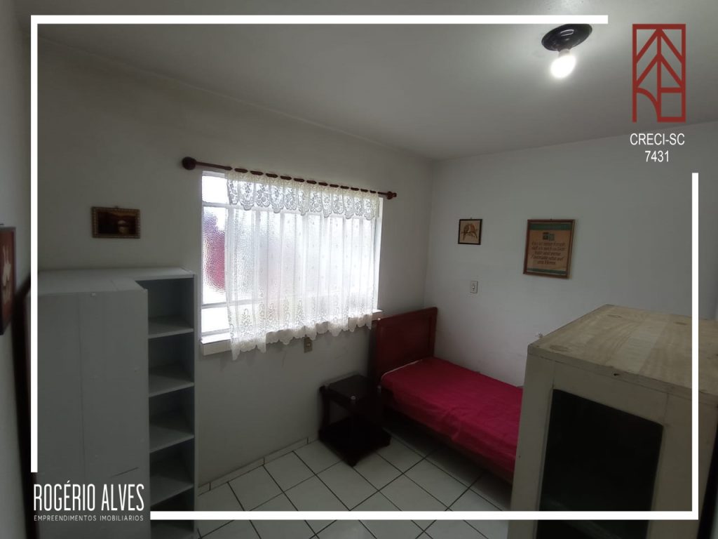 Aluga-se casa completa – fundos, toda mobiliada- Dalbérgia
