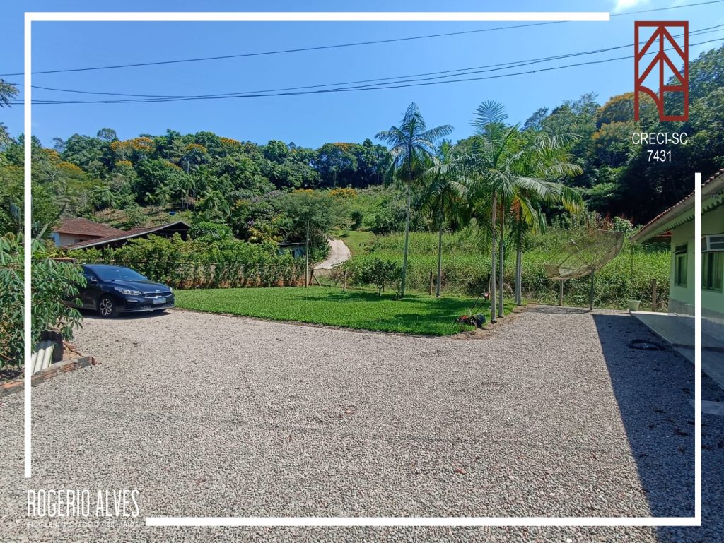 Aluga-se Casa Semi Mobiliada – Ribeirão Areado