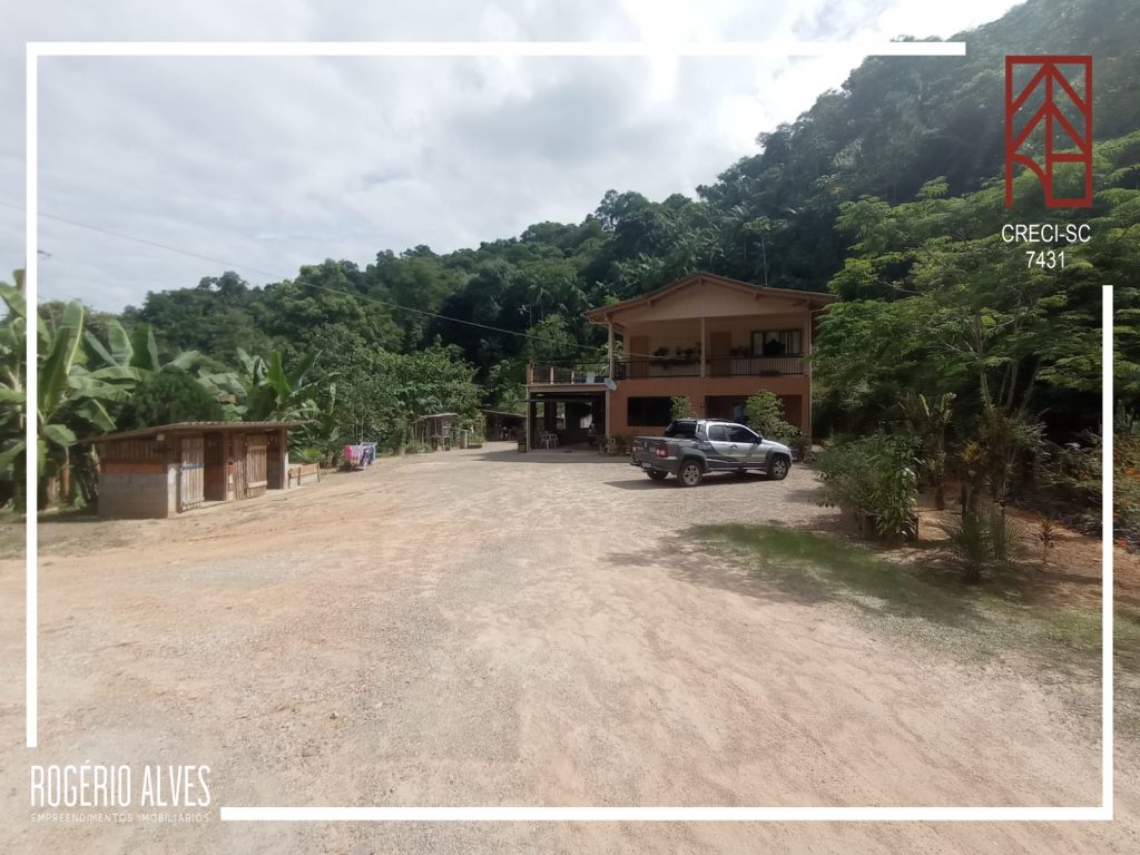 Casa / Sítio – Bairro Operário