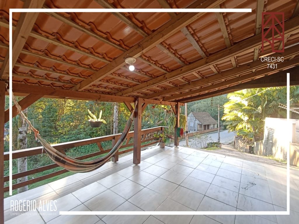 Casa com Piscina – Centro – Ibirama