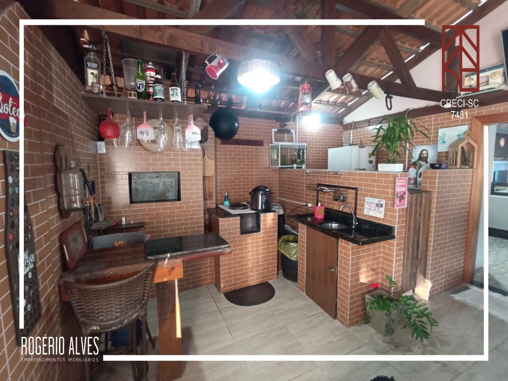 Casa com Piscina – Centro – Ibirama