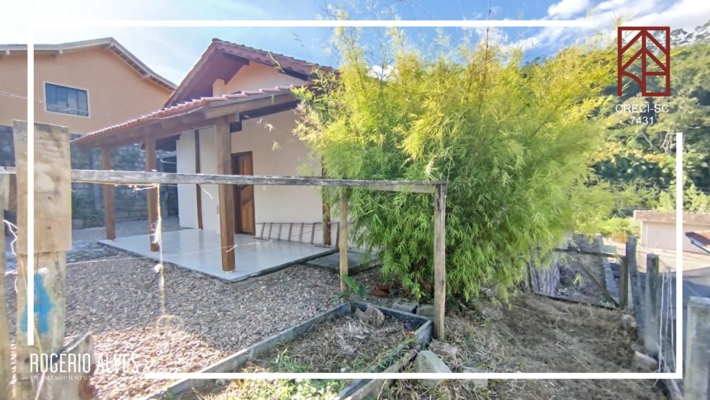 Aluga-se Casa Semi Mobiliada – Ponto Chic