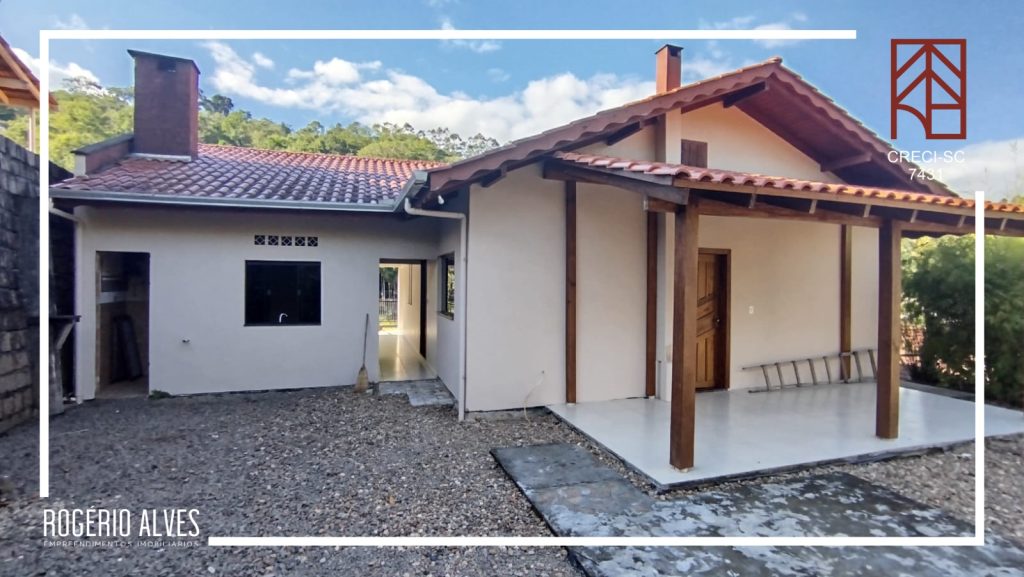 Aluga-se Casa Semi Mobiliada – Ponto Chic