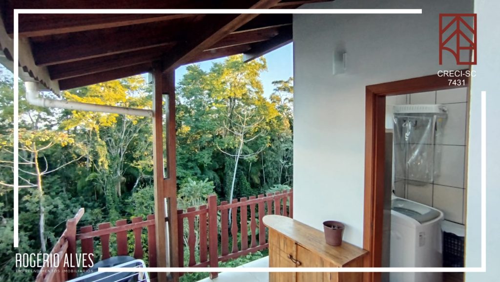 Casa com 2 pavimentos