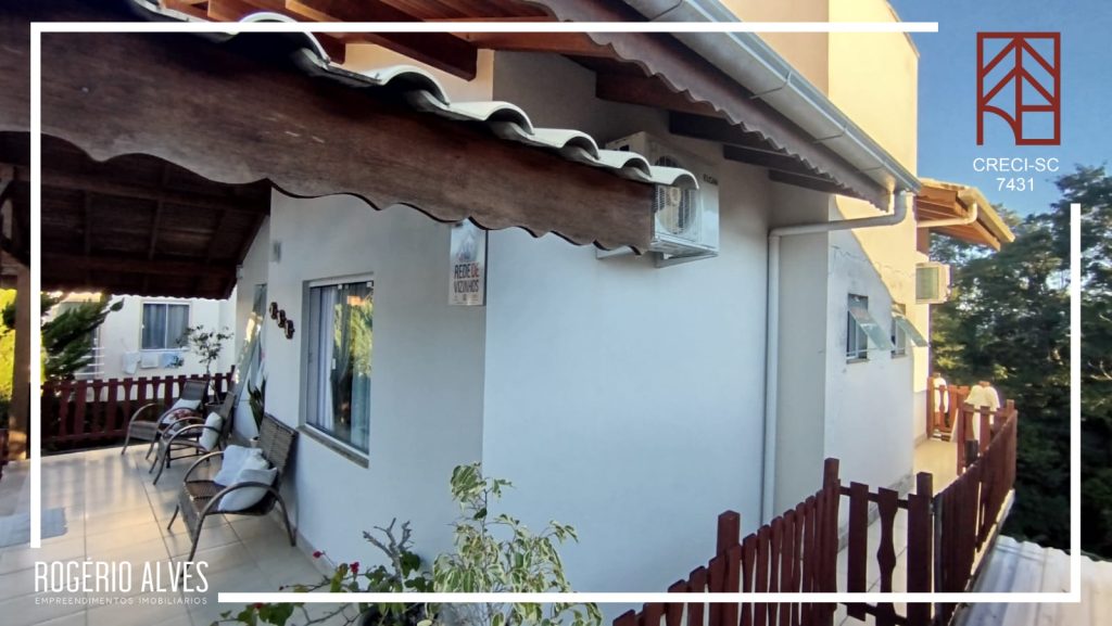 Casa com 2 pavimentos