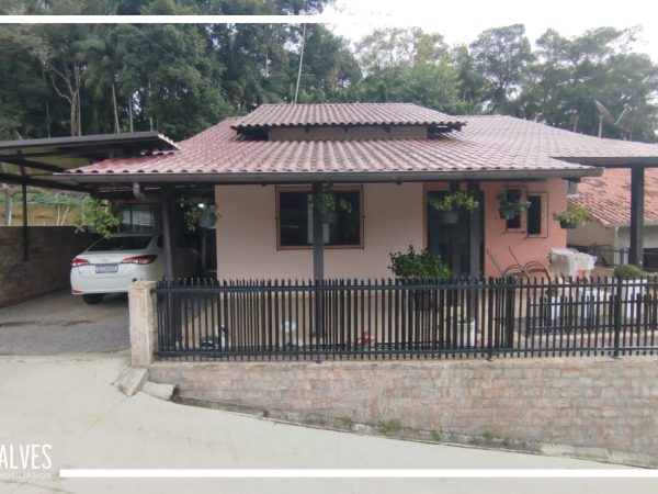 Casa à venda no bairro Ribeirão Carvalho – Apiúna/SC