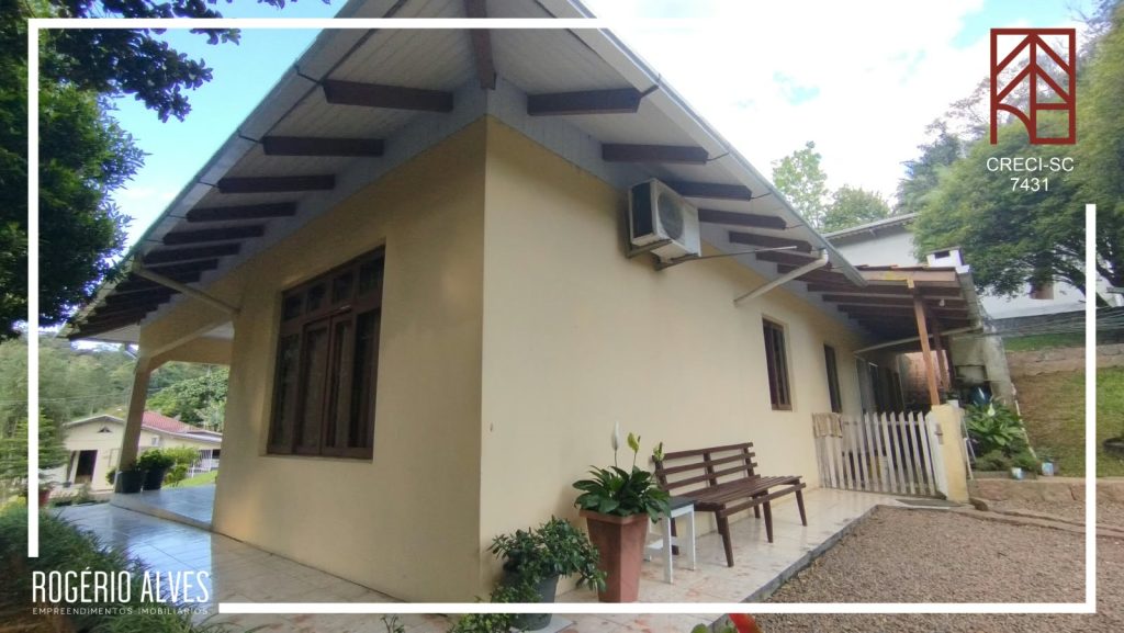 Casa e Galpão Industrial – Areado