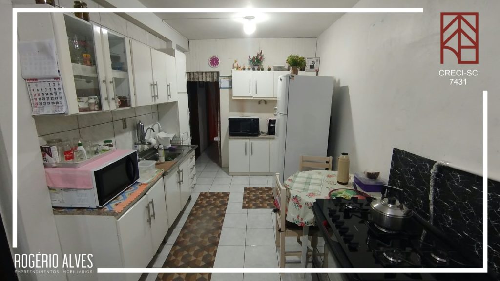 Casa e Galpão Industrial – Areado